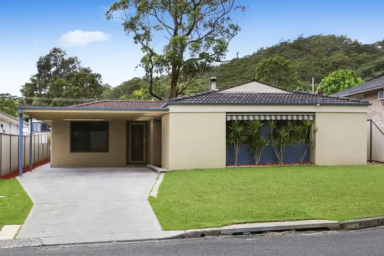 72 North Crescent, Wyoming NSW 2250