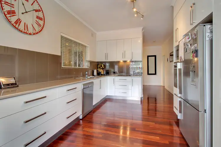 30 Wodonga Ave, Loxton SA 5333