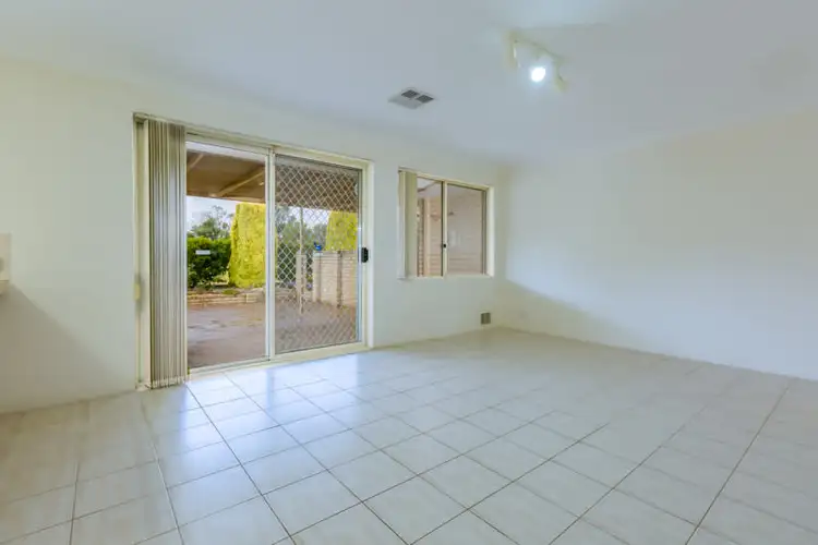 Seventh view of Homely house listing, 9 Birdie Court, Cooloongup WA 6168