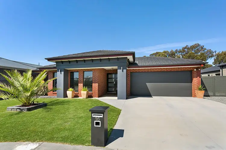 16 Elsworth Drive, Strathfieldsaye VIC 3551