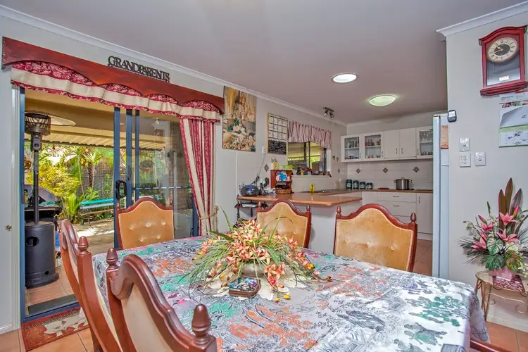 Fifth view of Homely house listing, 3 Inverary Court, Southside QLD 4570