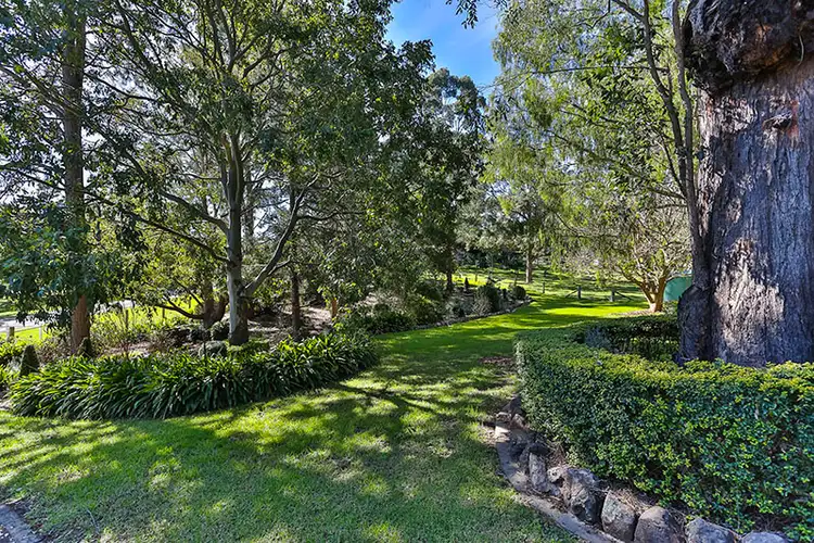 Fifth view of Homely house listing, 4 Hi-Winds Road, Blue Mountain Heights QLD 4350