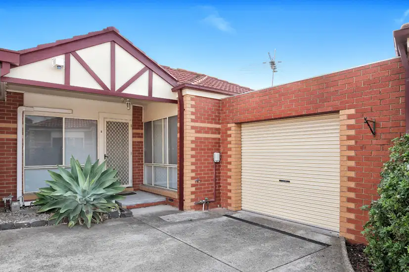 Main view of Homely house listing, 2/22 Osborne Avenue, Gladstone Park VIC 3043