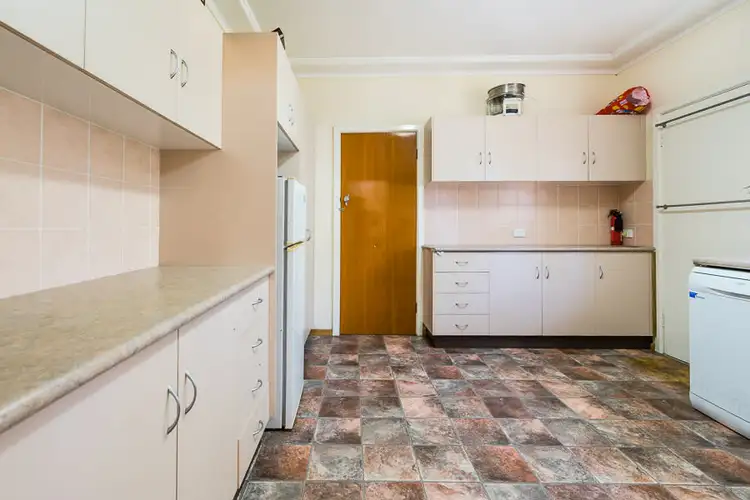 Fifth view of Homely house listing, 5 Highland Place, Dubbo NSW 2830