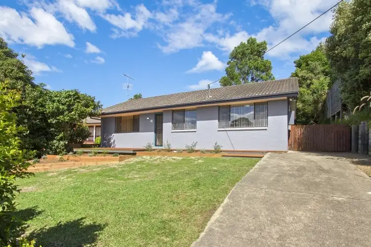 57 Pacific Road, Surf Beach NSW 2536