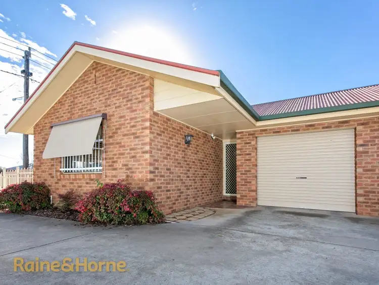 Main view of Homely unit listing, 1/96 Crampton Street, Wagga Wagga NSW 2650