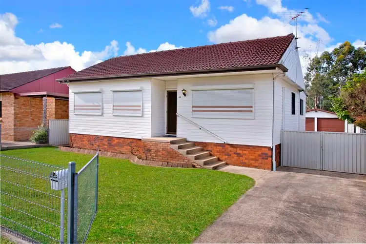 69 Avoca Rd, Canley Heights NSW 2166