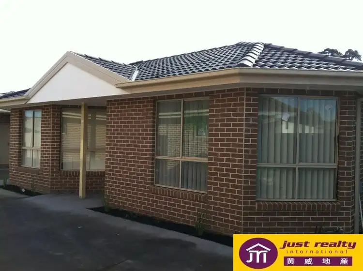 2/12 Prunus Gr, Doveton VIC 3177