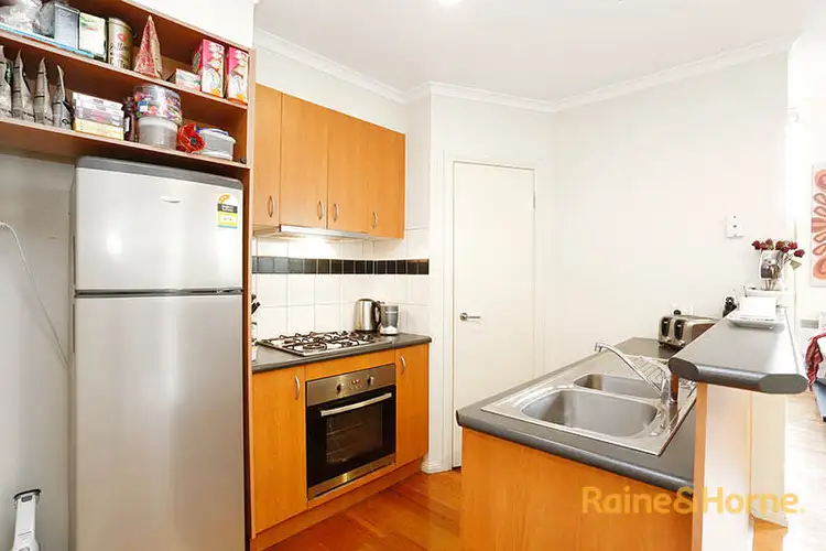 Fifth view of Homely townhouse listing, 17 Parade Square, Maribyrnong VIC 3032