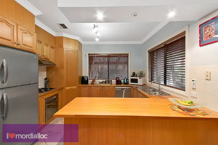 Sixth view of Homely house listing, 10 Hyland Street, Mordialloc VIC 3195