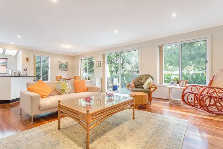 2 Stanthorpe Drive, Kanahooka NSW 2530