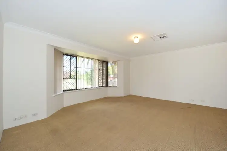 Sixth view of Homely house listing, 5 Markaling Close, Hillman WA 6168