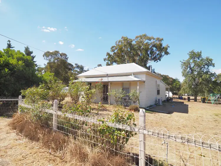 19 Burn Street, Ararat VIC 3377