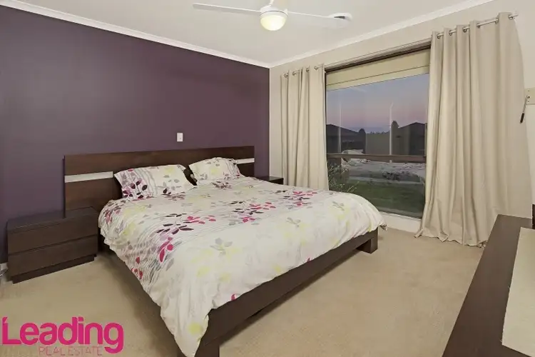 Sixth view of Homely house listing, 10 Kingsley Drive, Sunbury VIC 3429