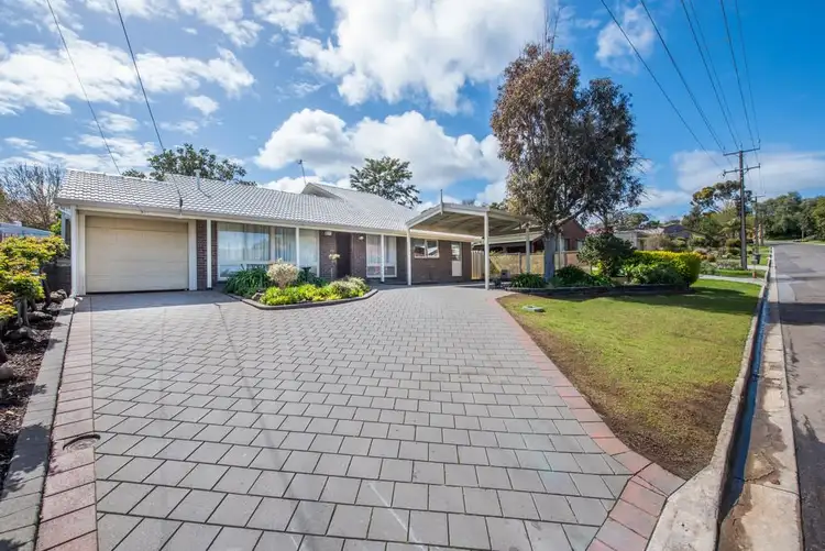 9 Amberly Drive, Happy Valley SA 5159