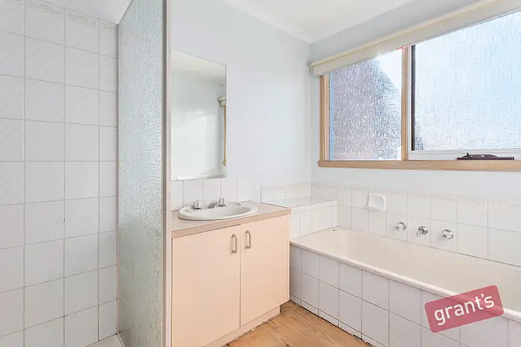 Seventh view of Homely house listing, 19 Pimmys Court, Skye VIC 3977