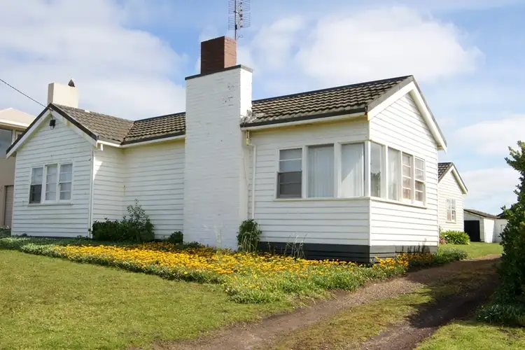 Fourth view of Homely house listing, 2 Schomberg Road, Peterborough VIC 3270