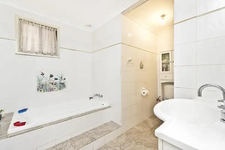 Fifth view of Homely house listing, 4 Ohlfsen Road, Minto NSW 2566