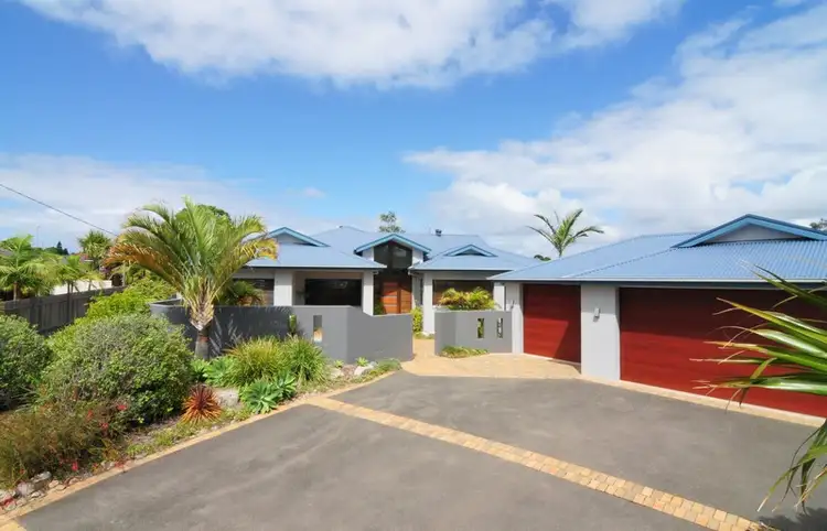 8 Raven Close, Vincentia NSW 2540