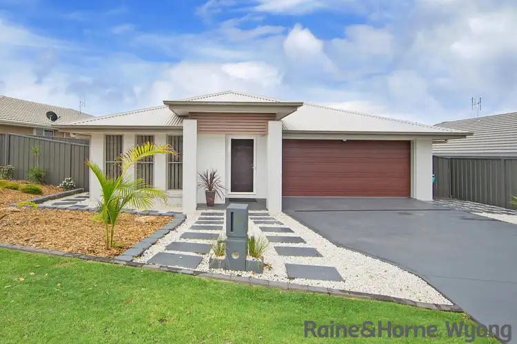7 Frank Avenue, Wadalba NSW 2259