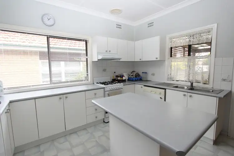 Seventh view of Homely house listing, 8 Daly Street, West Bathurst NSW 2795