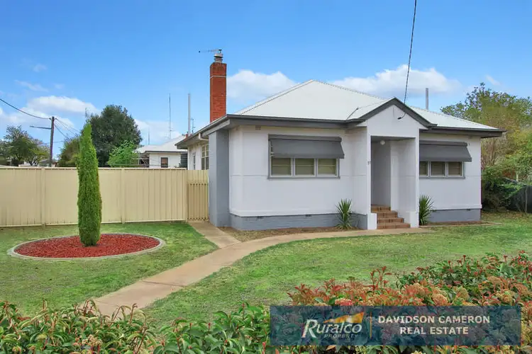 11 Kathleen Street, Tamworth NSW 2340
