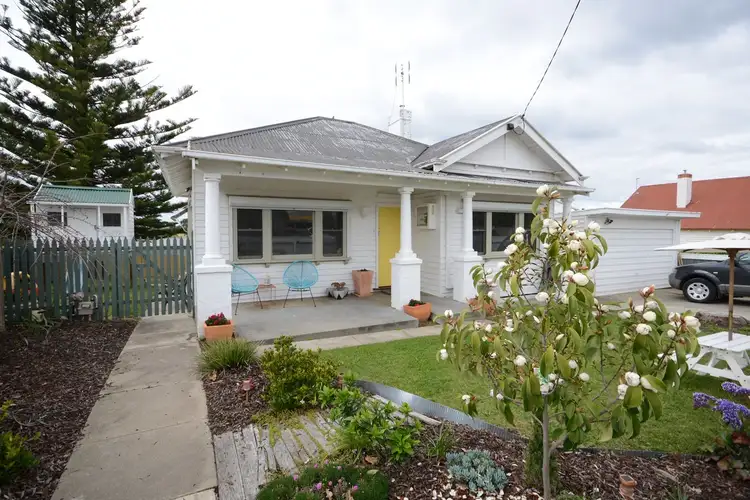 29 WOOD STREET, Bairnsdale VIC 3875