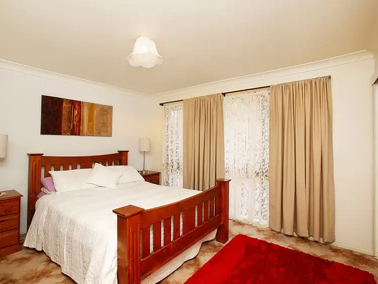Fifth view of Homely house listing, 2 Beaconsfield Road, Moss Vale NSW 2577