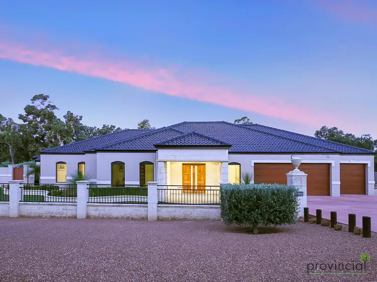 21 Warlingham Drive, Lesmurdie WA 6076