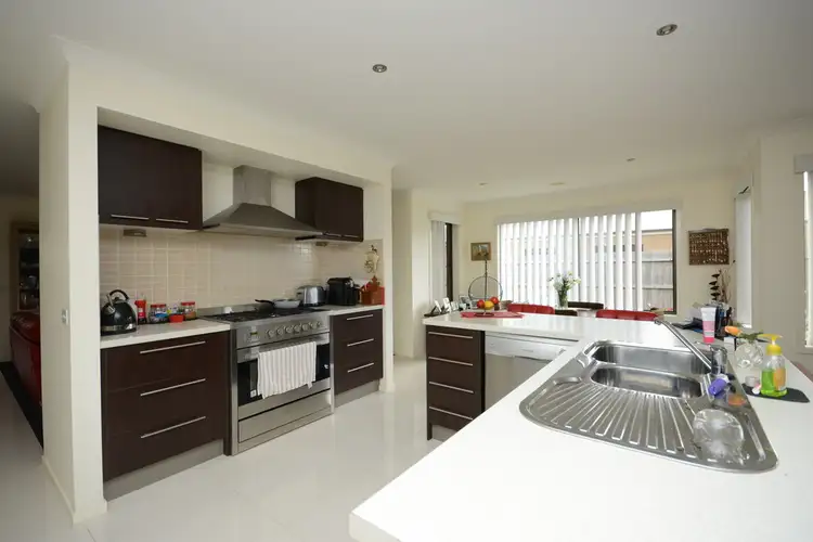 Second view of Homely house listing, 7 SCHRADER COURT, Eastwood VIC 3875