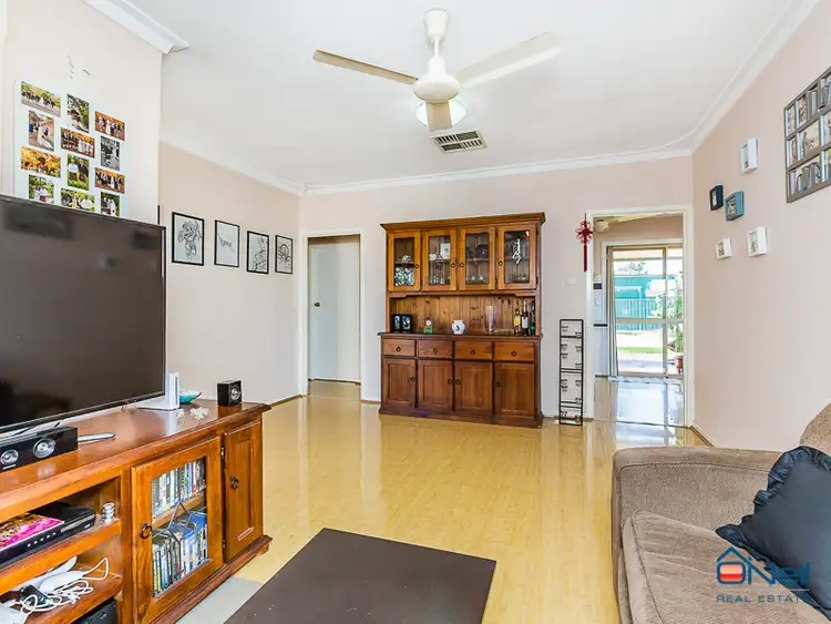 Fifth view of Homely house listing, 27 Lindy Way, Camillo WA 6111