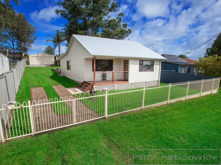 22 Sale Street, Greta NSW 2334