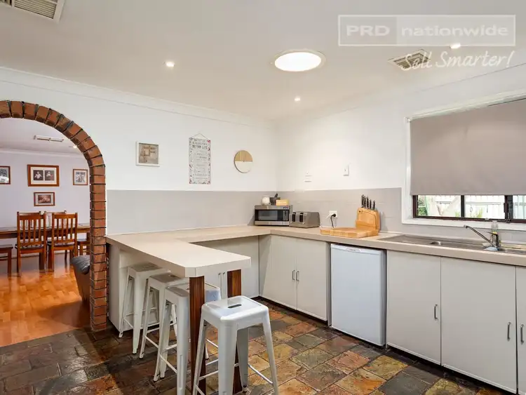 Sixth view of Homely house listing, 7 Finch Place, Mount Austin NSW 2650