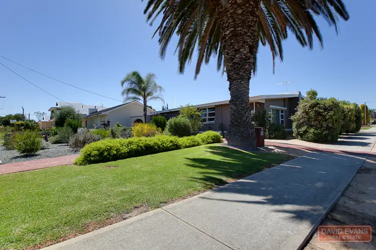 18 Houston Street, Rockingham WA 6168