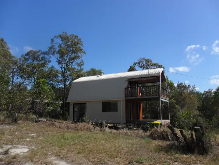 21 Camena Street, Macleay Island QLD 4184