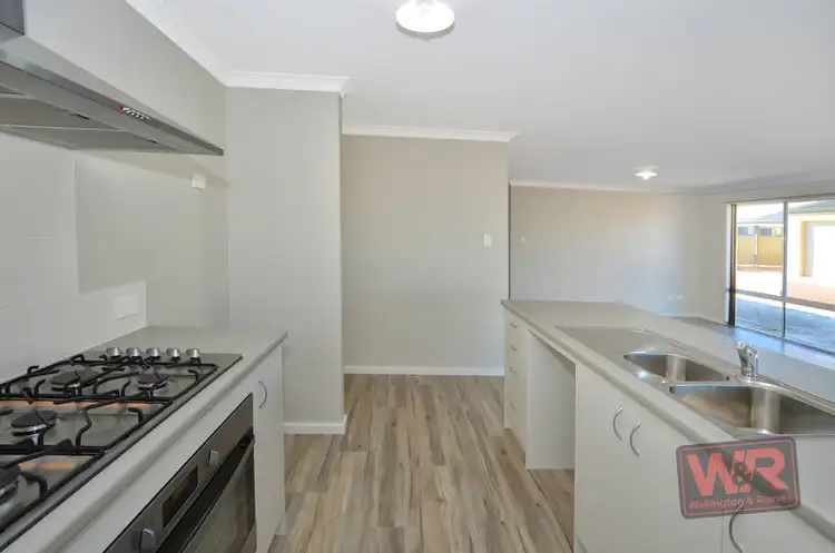 Sixth view of Homely house listing, 4 Drake Bend, Bayonet Head WA 6330