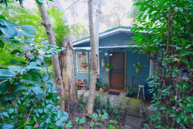 2 Dell Street, Blackheath NSW 2785