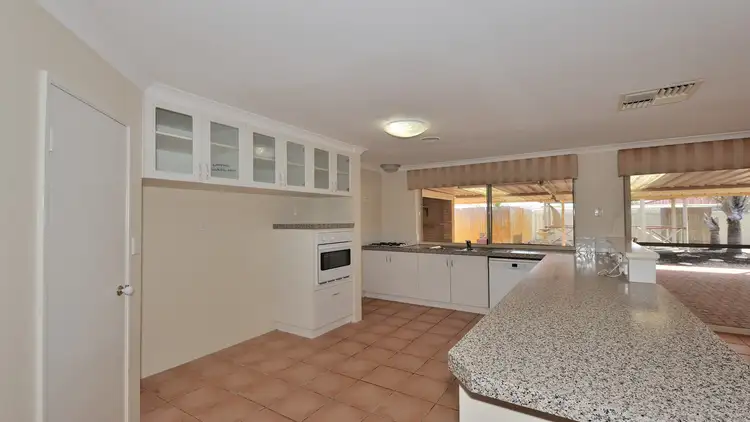 Sixth view of Homely house listing, 15 Silvertop Circle, Warnbro WA 6169