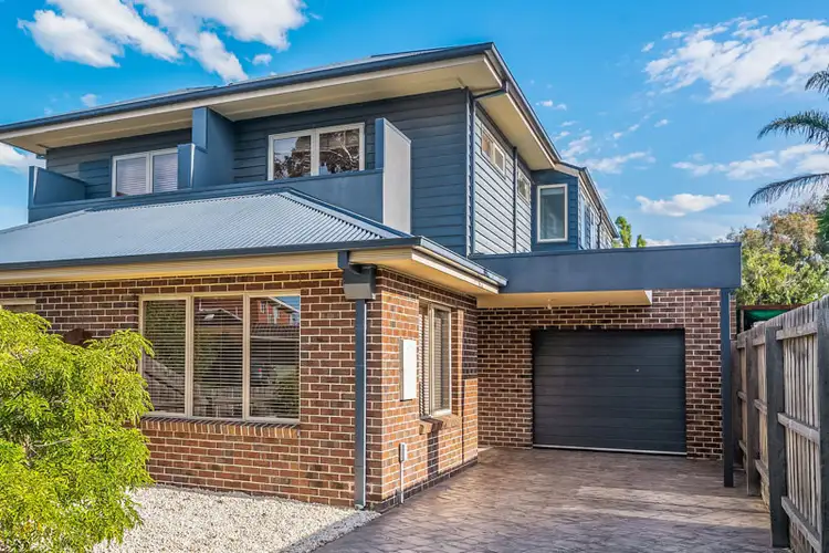 2/7 Seagull Avenue, Altona VIC 3018