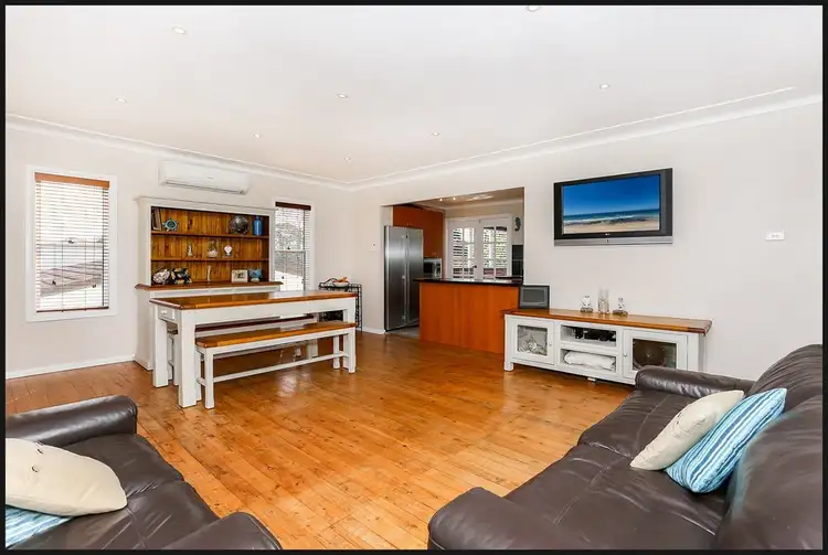 Fourth view of Homely house listing, 8 Greenway Avenue, Mannering Park NSW 2259