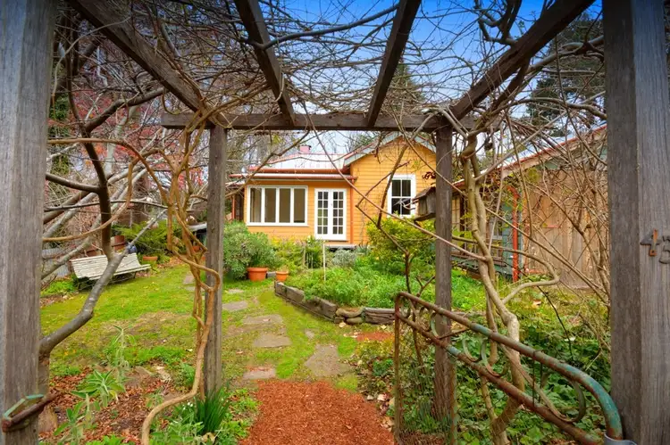 43 Vale Street, Katoomba NSW 2780