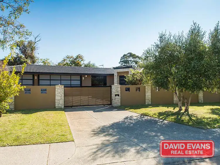78 Parkway Road, Bibra Lake WA 6163
