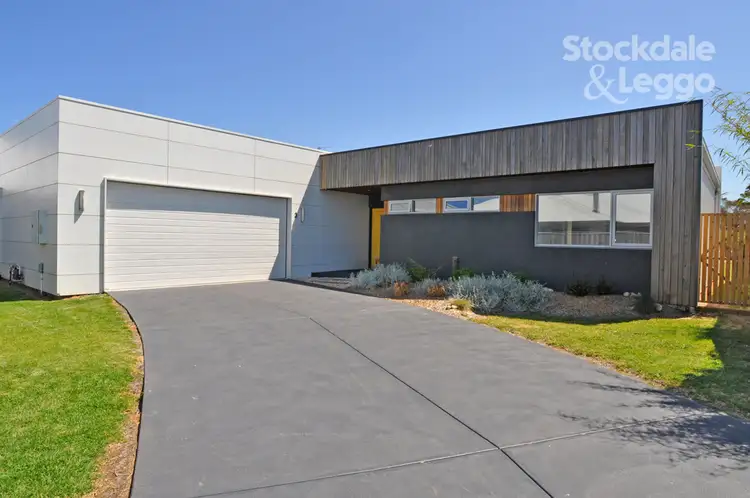 3 Hakea Court, Inverloch VIC 3996