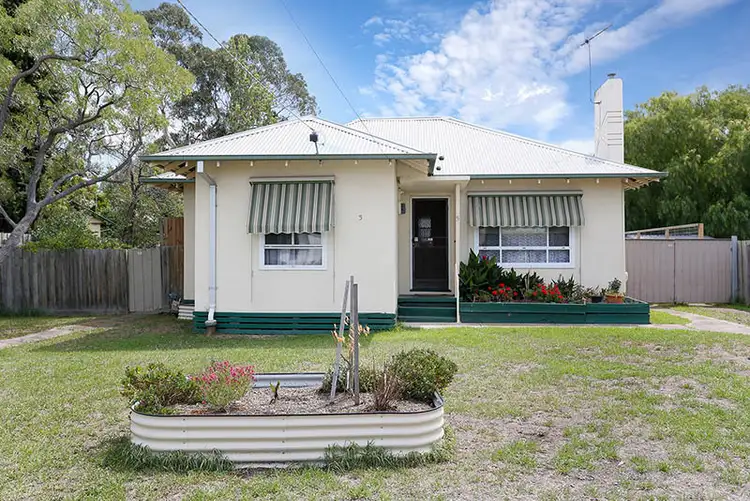 5 Detroit Crescent, Corio VIC 3214