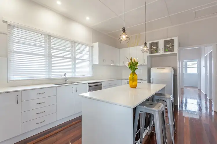 279 Alderley Street, Centenary Heights QLD 4350