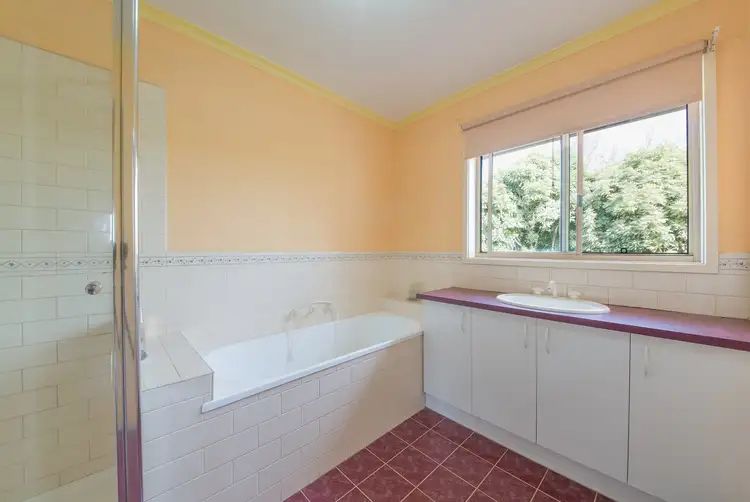 Fifth view of Homely townhouse listing, 2/18 Ferntree Gully Rd, Oakleigh East VIC 3166