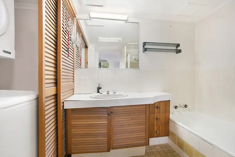 Seventh view of Homely unit listing, 10/24 'Sunlover Court' Second Avenue, Broadbeach QLD 4218