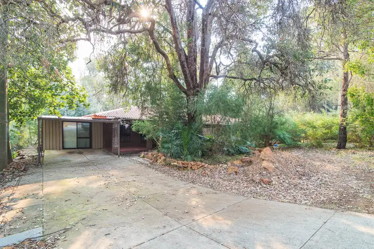 104 Peet Road, Roleystone WA 6111