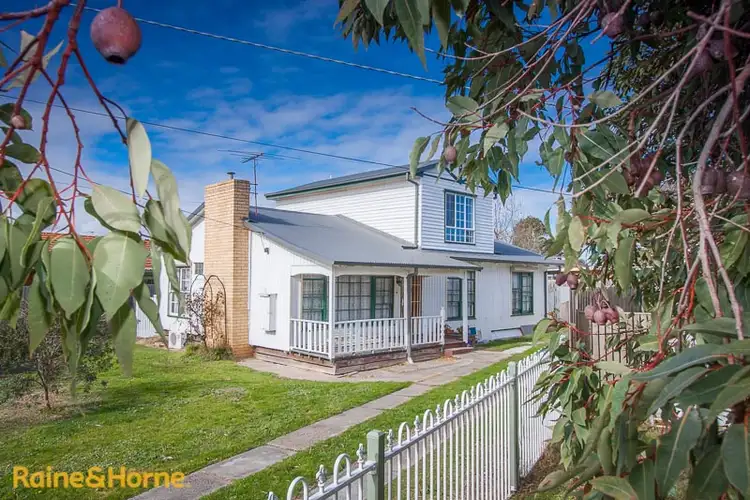 17 Melba Avenue, Sunbury VIC 3429