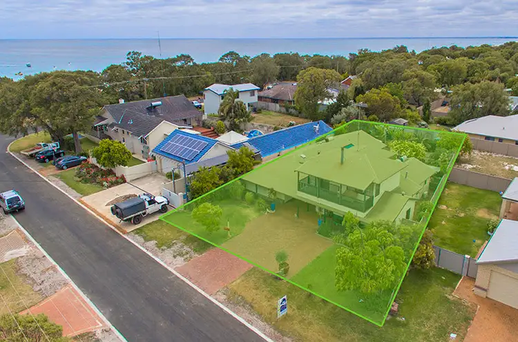6 Roberts Road, Abbey WA 6280